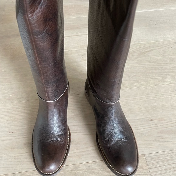 Gorgeous Gerard Darrel Boots from Paris - Picture 1 of 5